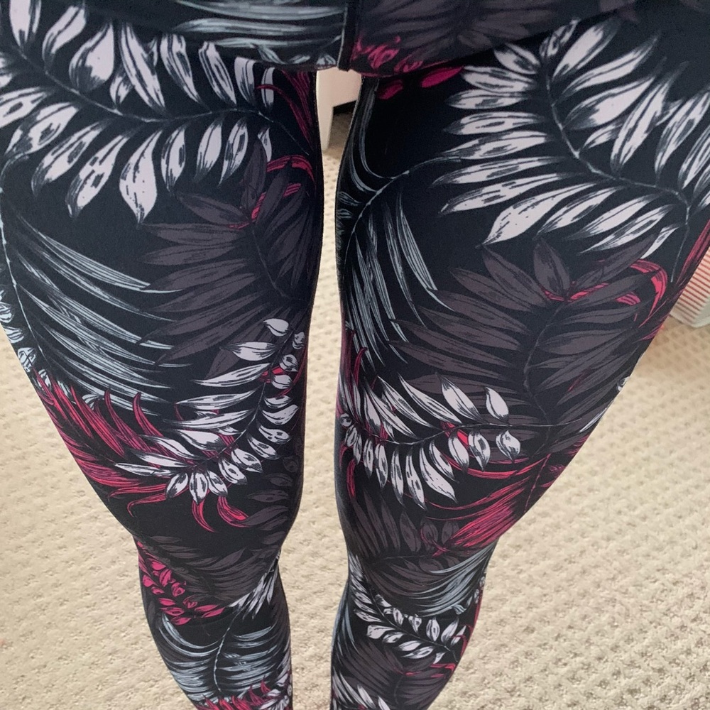 Fabletics Leggings - Picture 2 of 5
